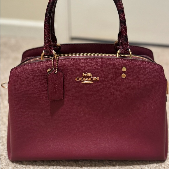 Coach Bag Maroon - Picture 3 of 13